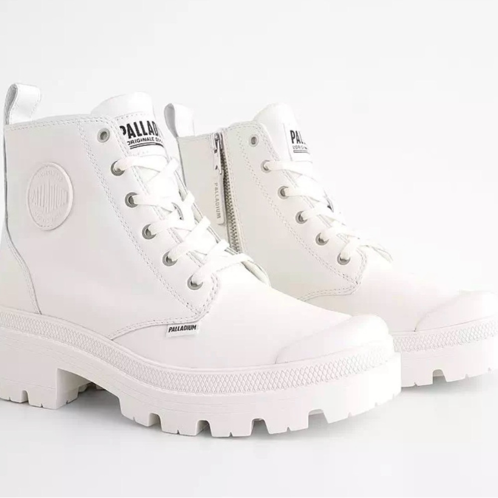 Palladium Pallabase Boot from The Buckle. Womens size 9 NWOB - Picture 4 of 5